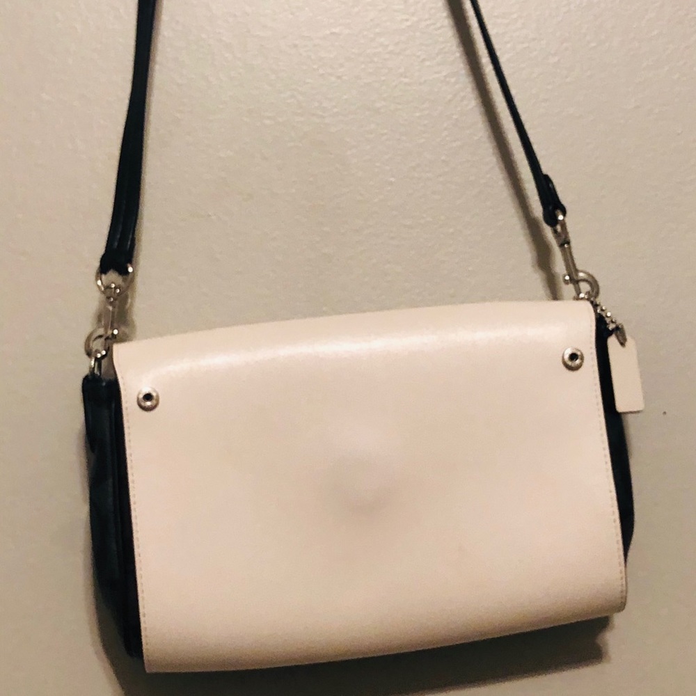Authentic Coach Purse - Picture 10 of 16